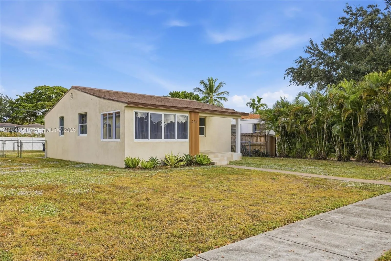 461 Plover Ave, Miami Springs FL 33166