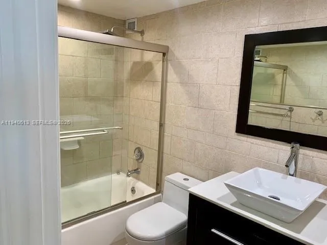 5750 Collins Ave # H, Miami Beach FL 33140