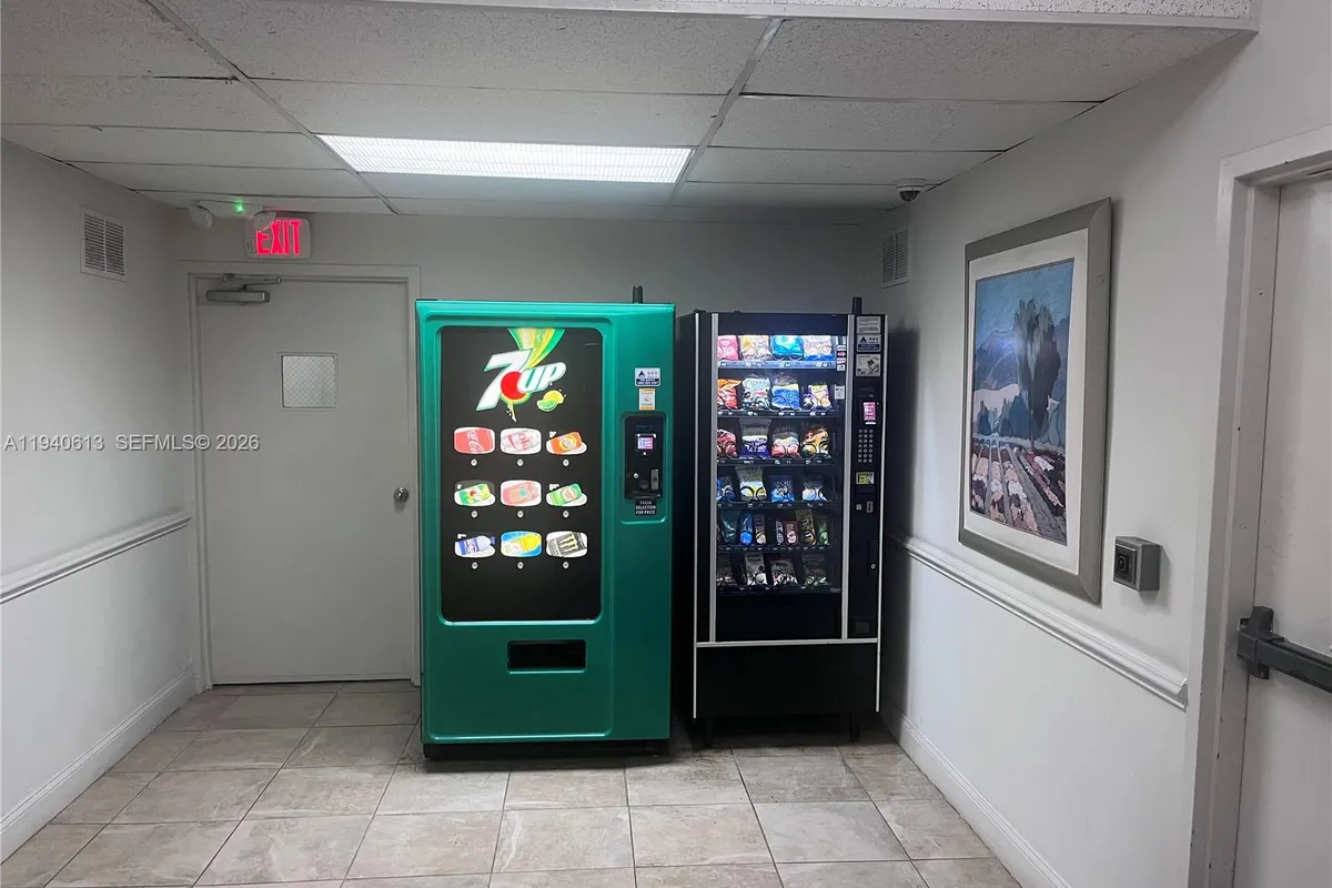 5750 Collins Ave # H, Miami Beach FL 33140