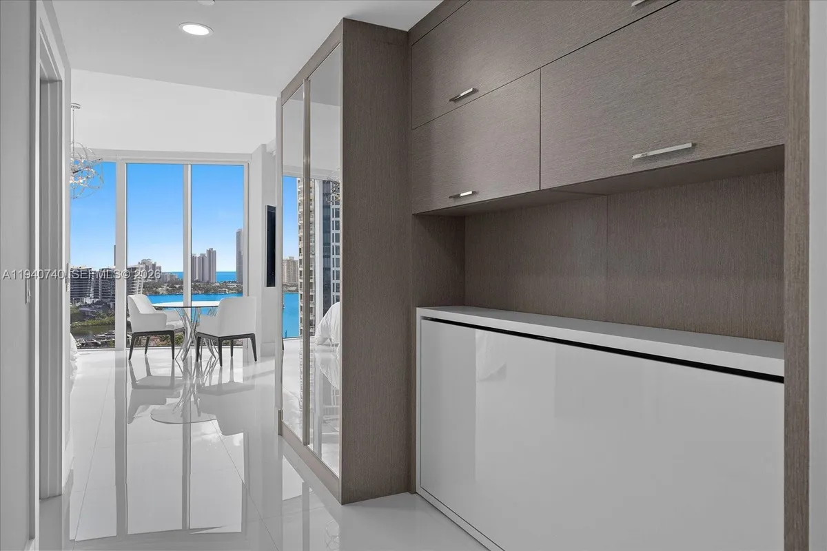 4100 Island Blvd # 1702, Aventura FL 33160