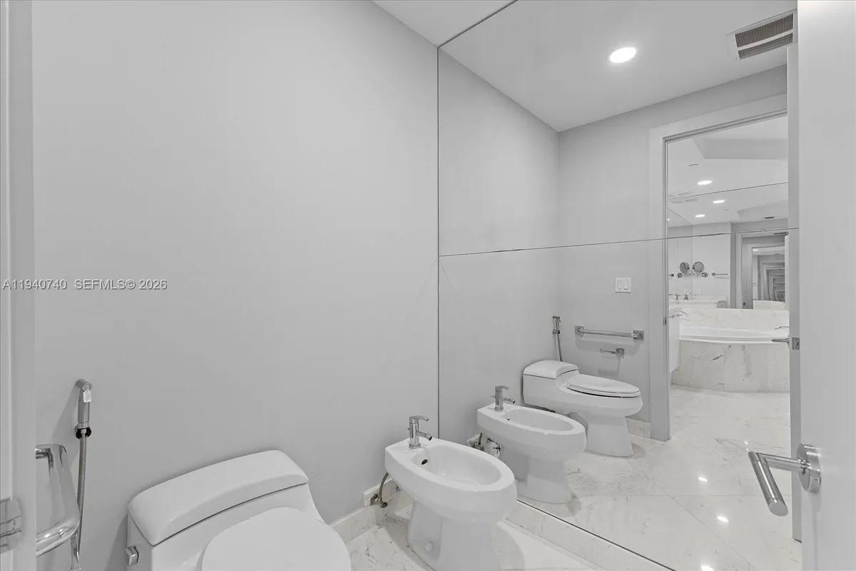 4100 Island Blvd # 1702, Aventura FL 33160