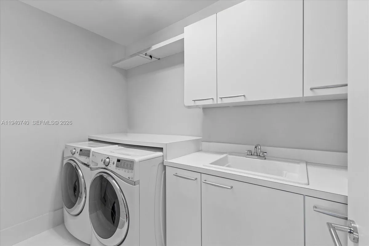 4100 Island Blvd # 1702, Aventura FL 33160