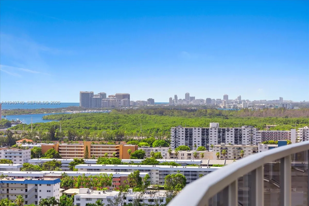 4100 Island Blvd # 1702, Aventura FL 33160