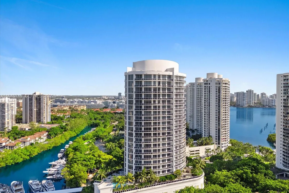 4100 Island Blvd # 1702, Aventura FL 33160