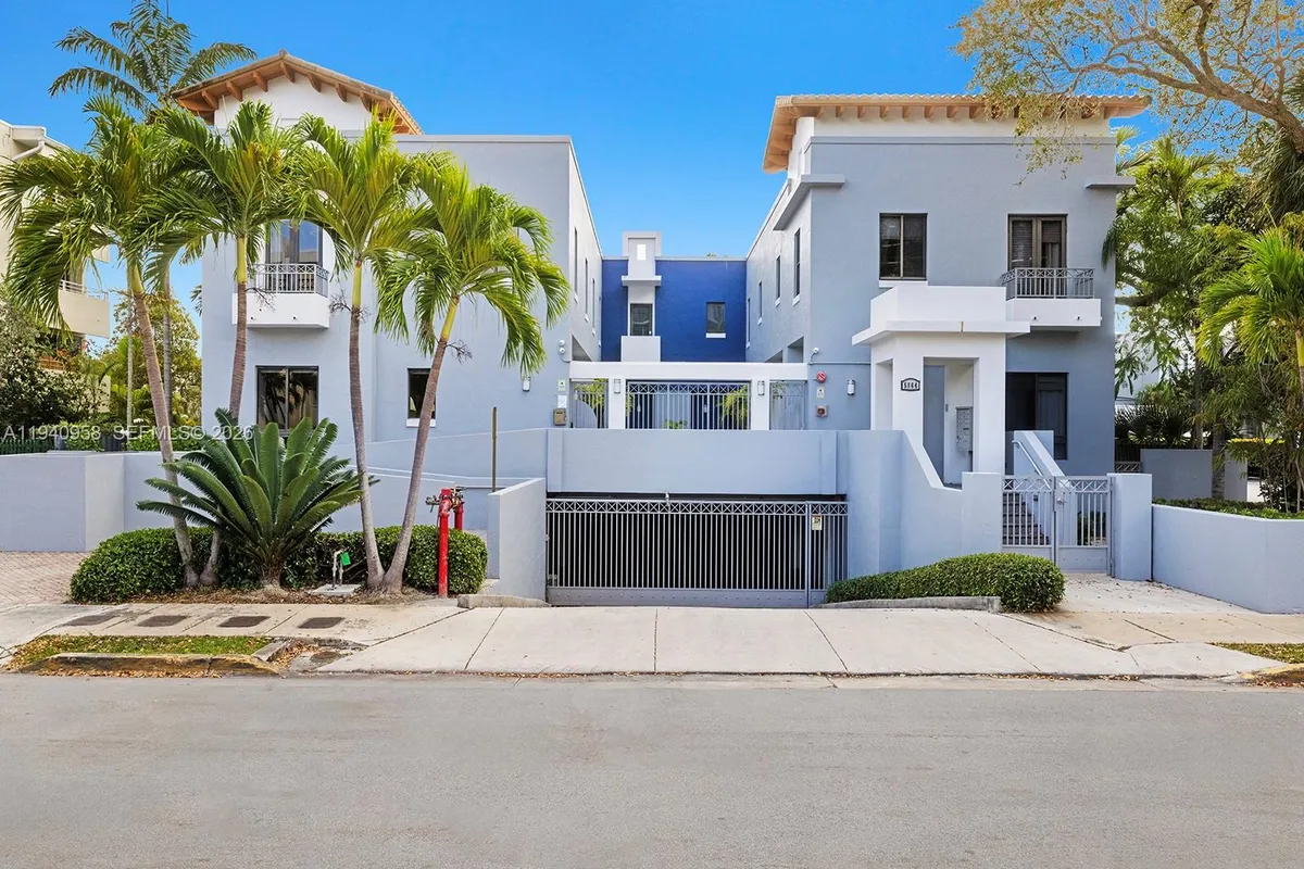 5864 SW 74th Ter # G, South Miami FL 33143