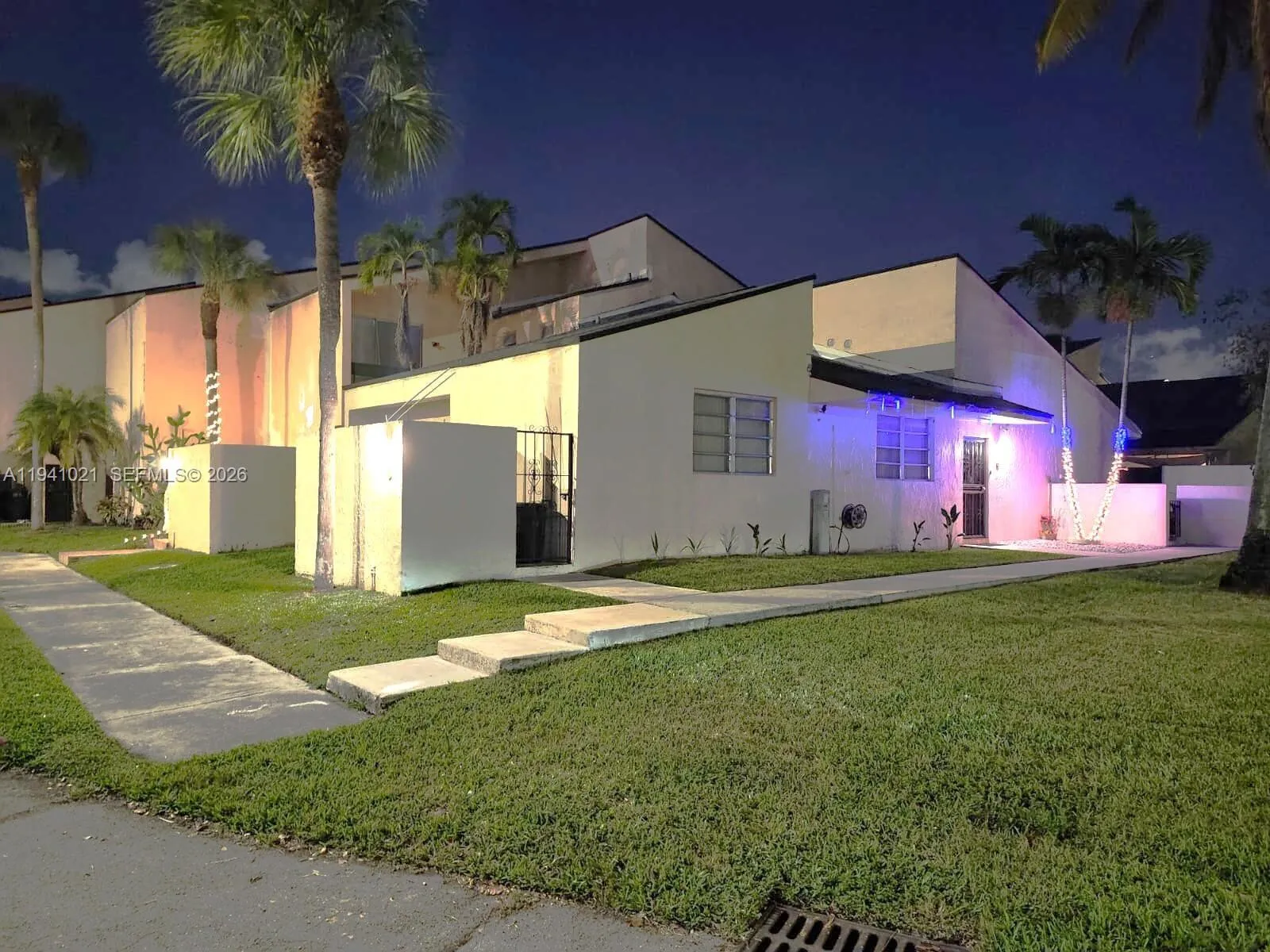 9195 Fontainebleau Blvd # 6, Miami FL 33172