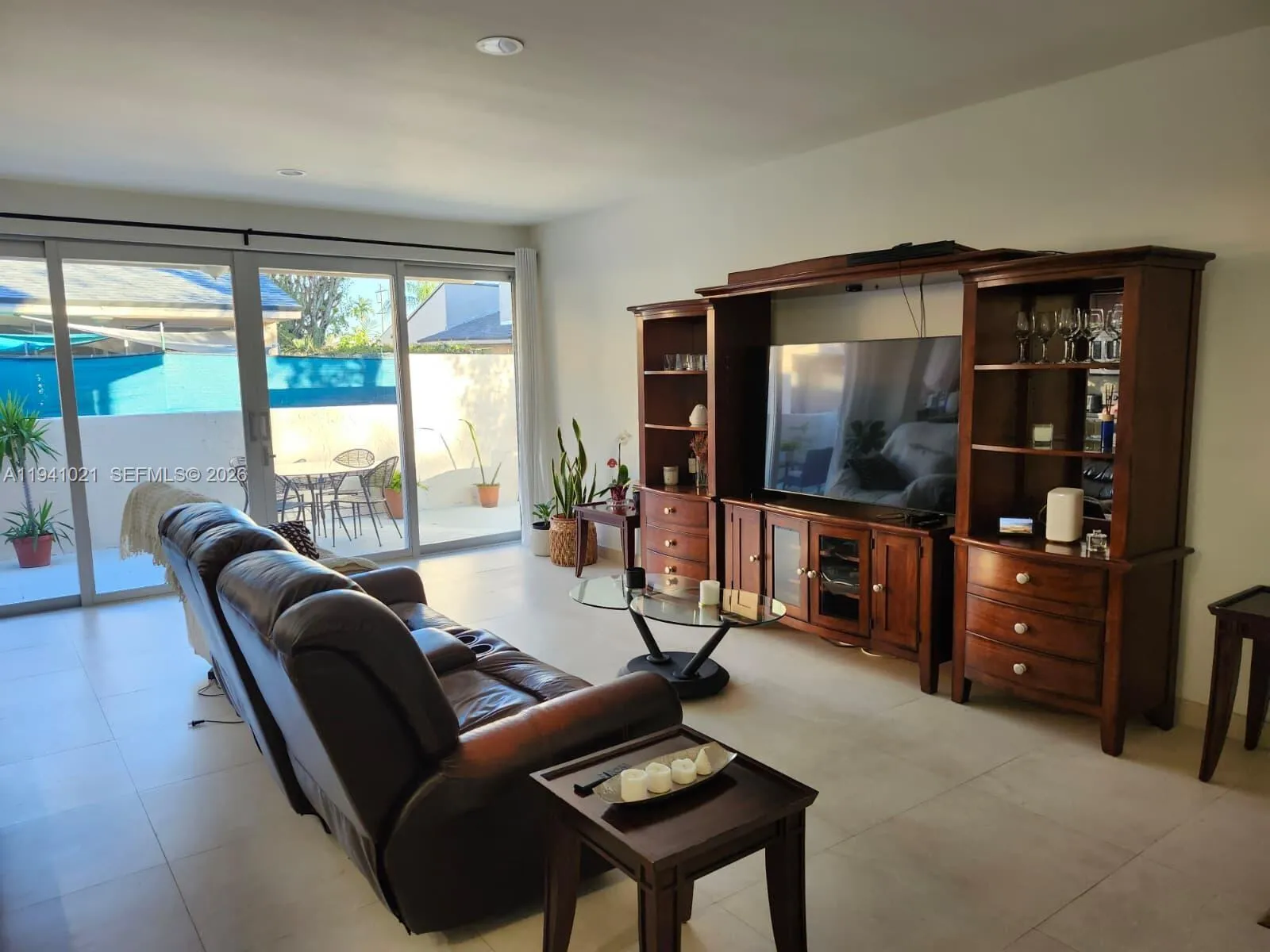 9195 Fontainebleau Blvd # 6, Miami FL 33172