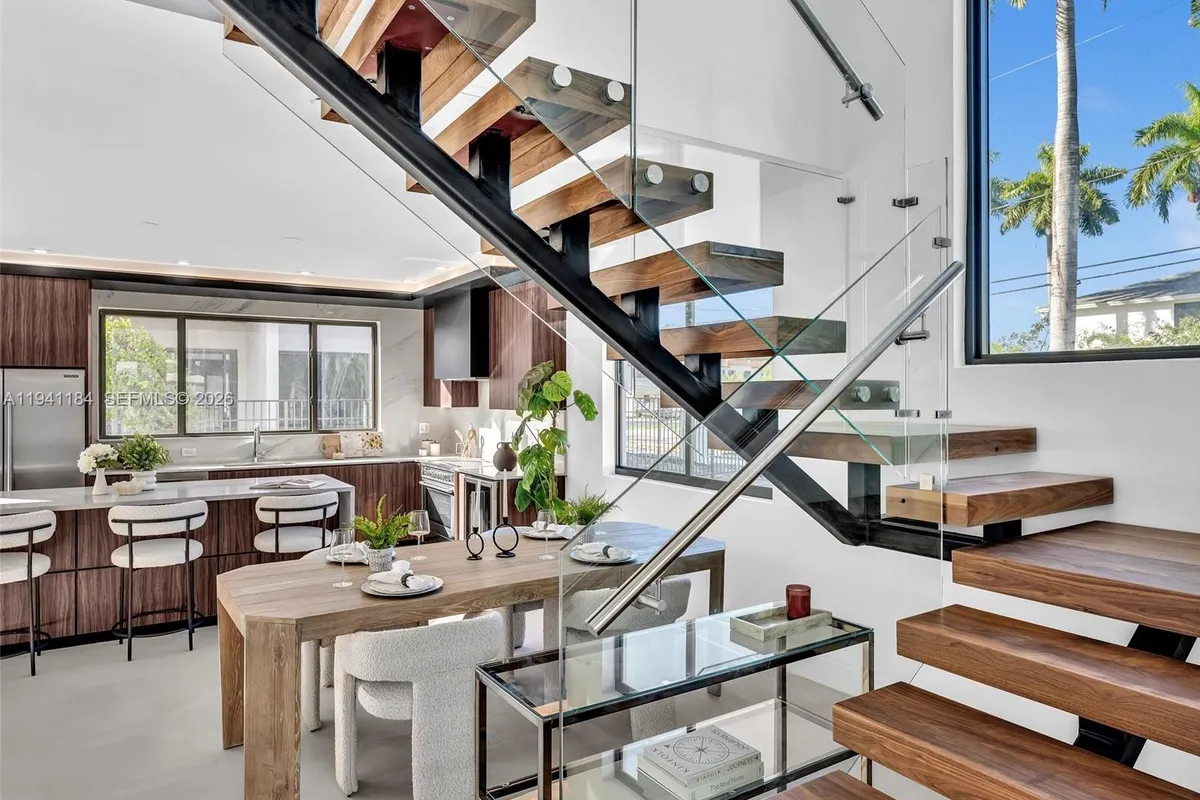 4656 SW 32nd Ave # B1, Dania Beach FL 33312