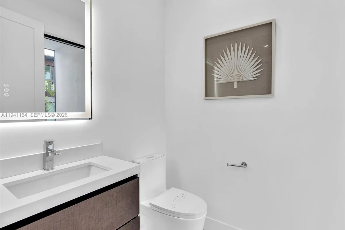 4656 SW 32nd Ave # B1, Dania Beach FL 33312