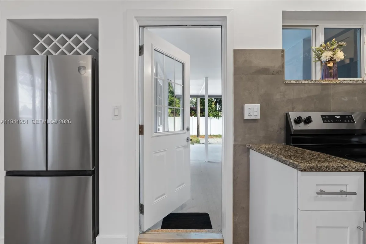 201 NE 169th St, North Miami Beach FL 33162