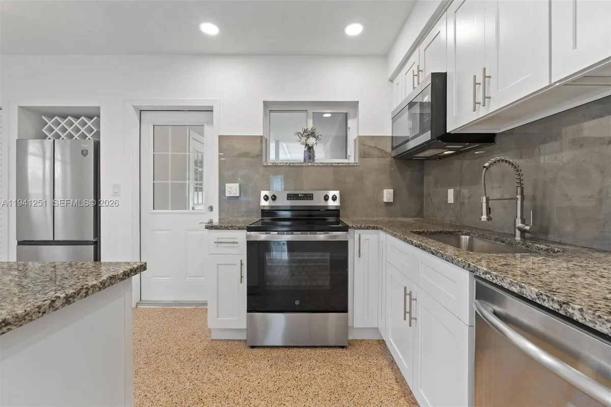 201 NE 169th St, North Miami Beach FL 33162