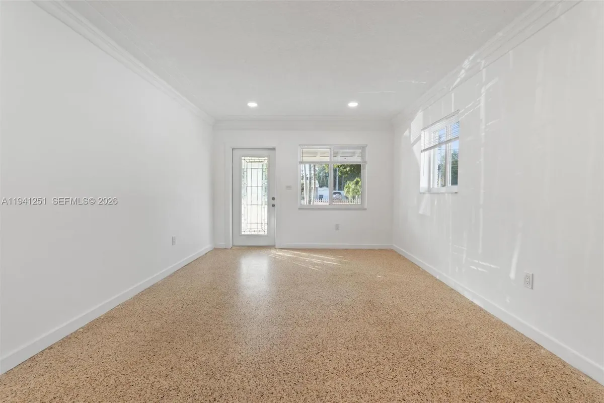 201 NE 169th St, North Miami Beach FL 33162