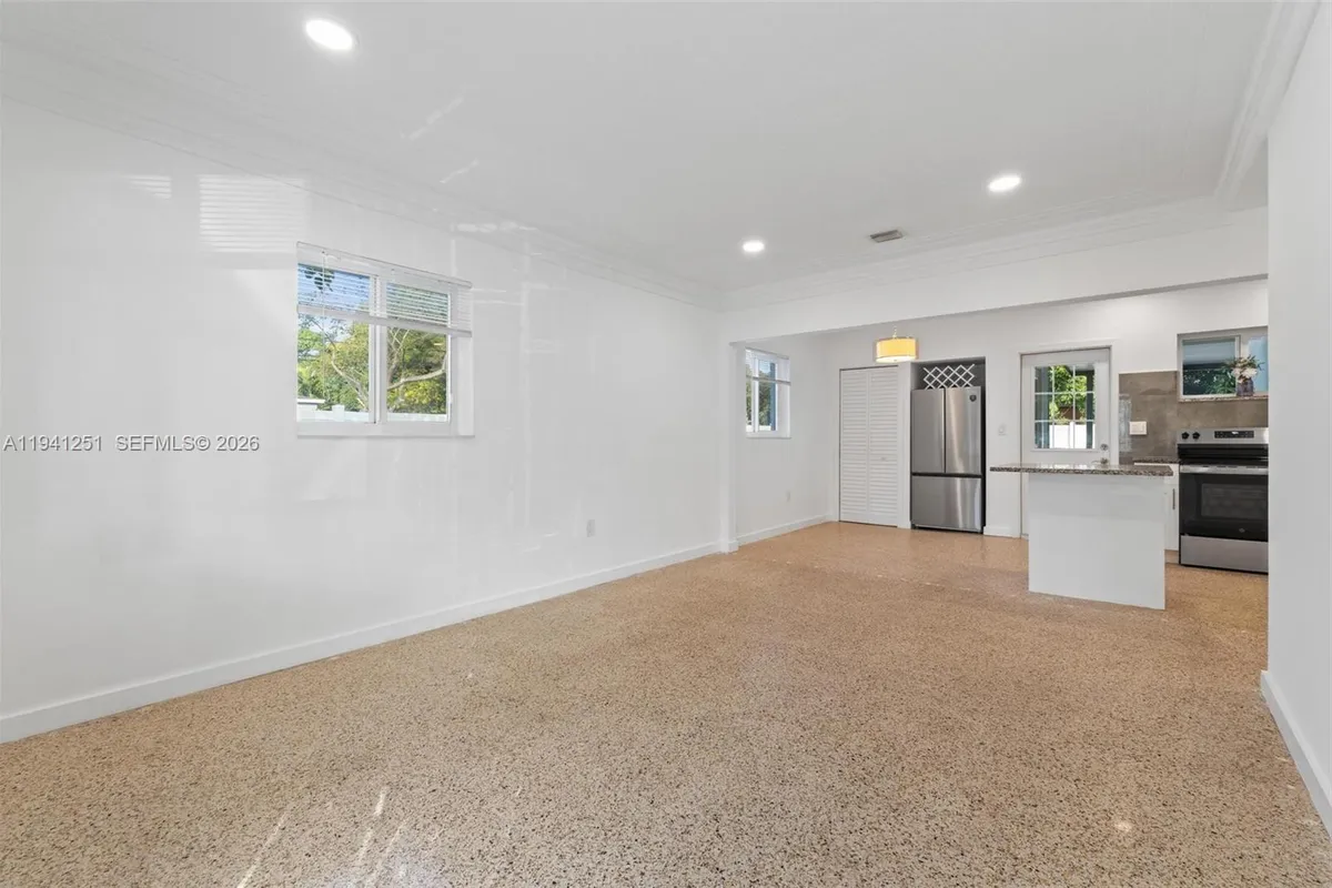 201 NE 169th St, North Miami Beach FL 33162