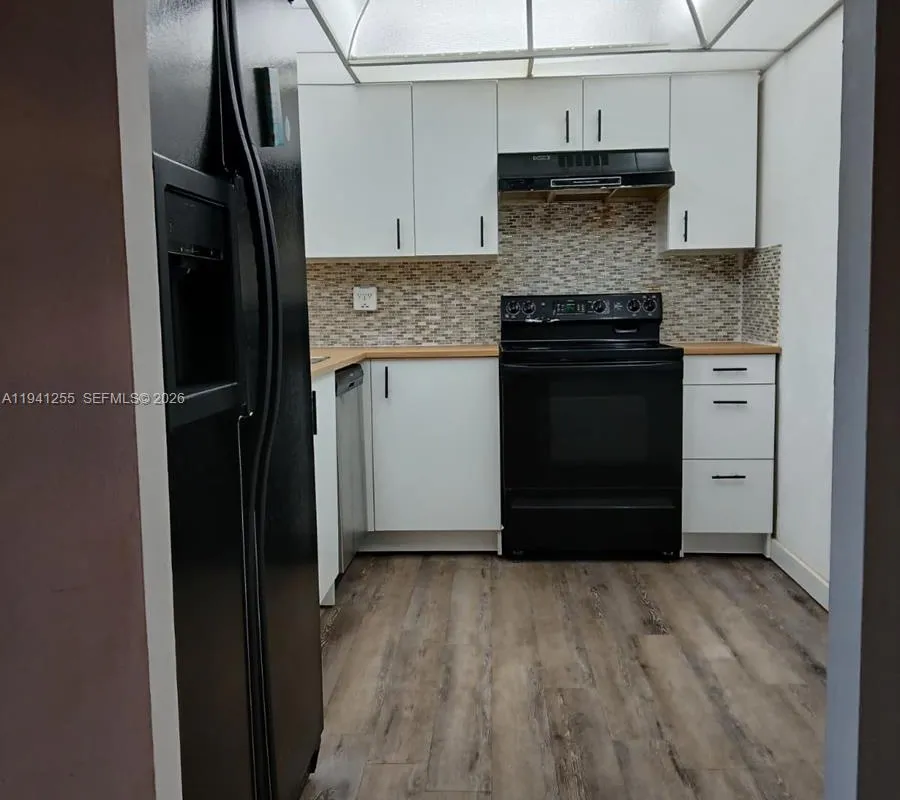 1300 Saint Charles Pl # 222, Pembroke Pines FL 33026