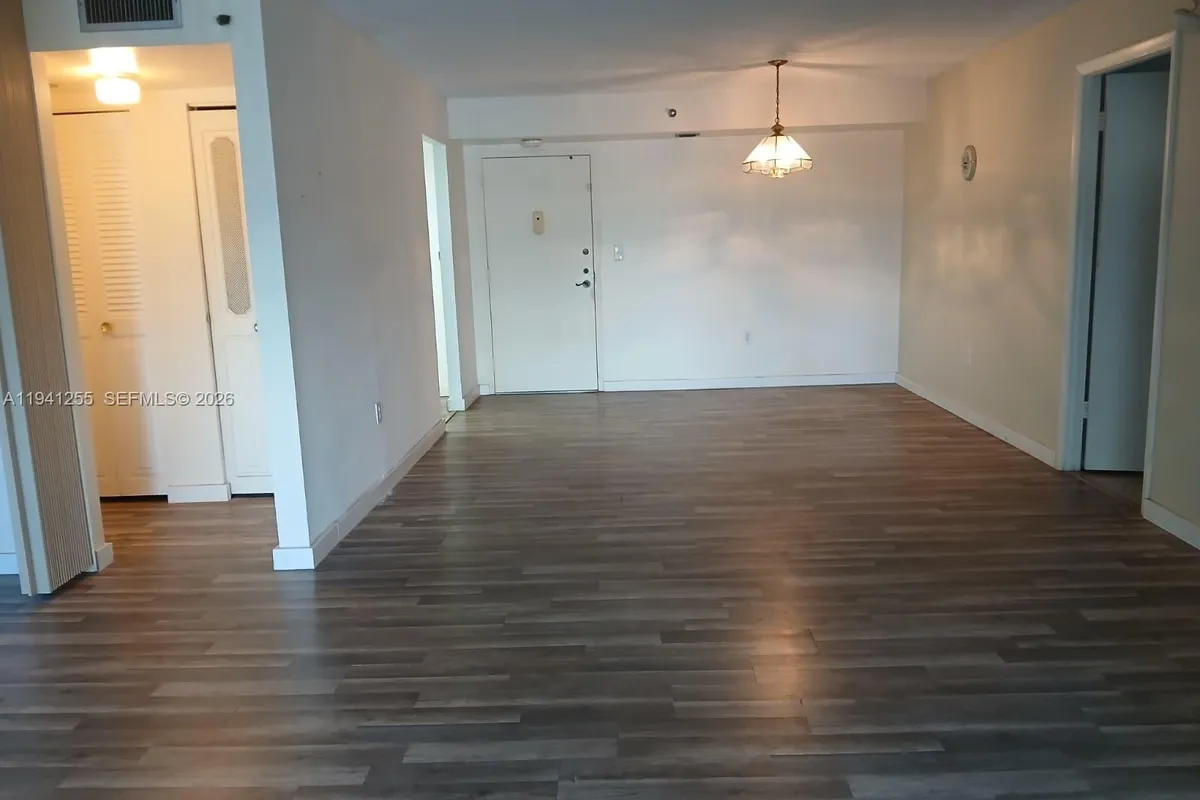 1300 Saint Charles Pl # 222, Pembroke Pines FL 33026