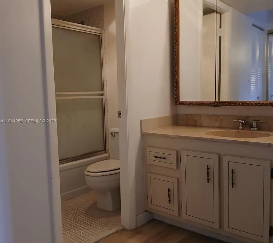 1300 Saint Charles Pl # 222, Pembroke Pines FL 33026