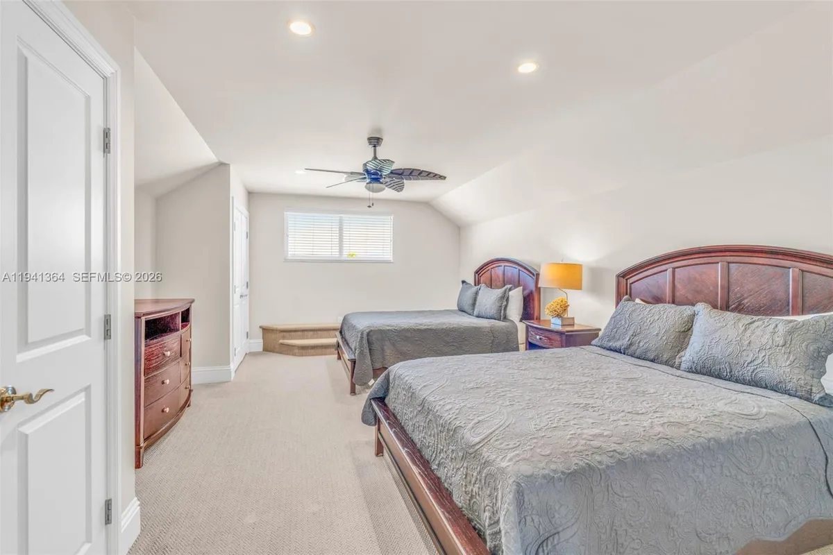 2394 Coco Plum, Marathon FL 33050