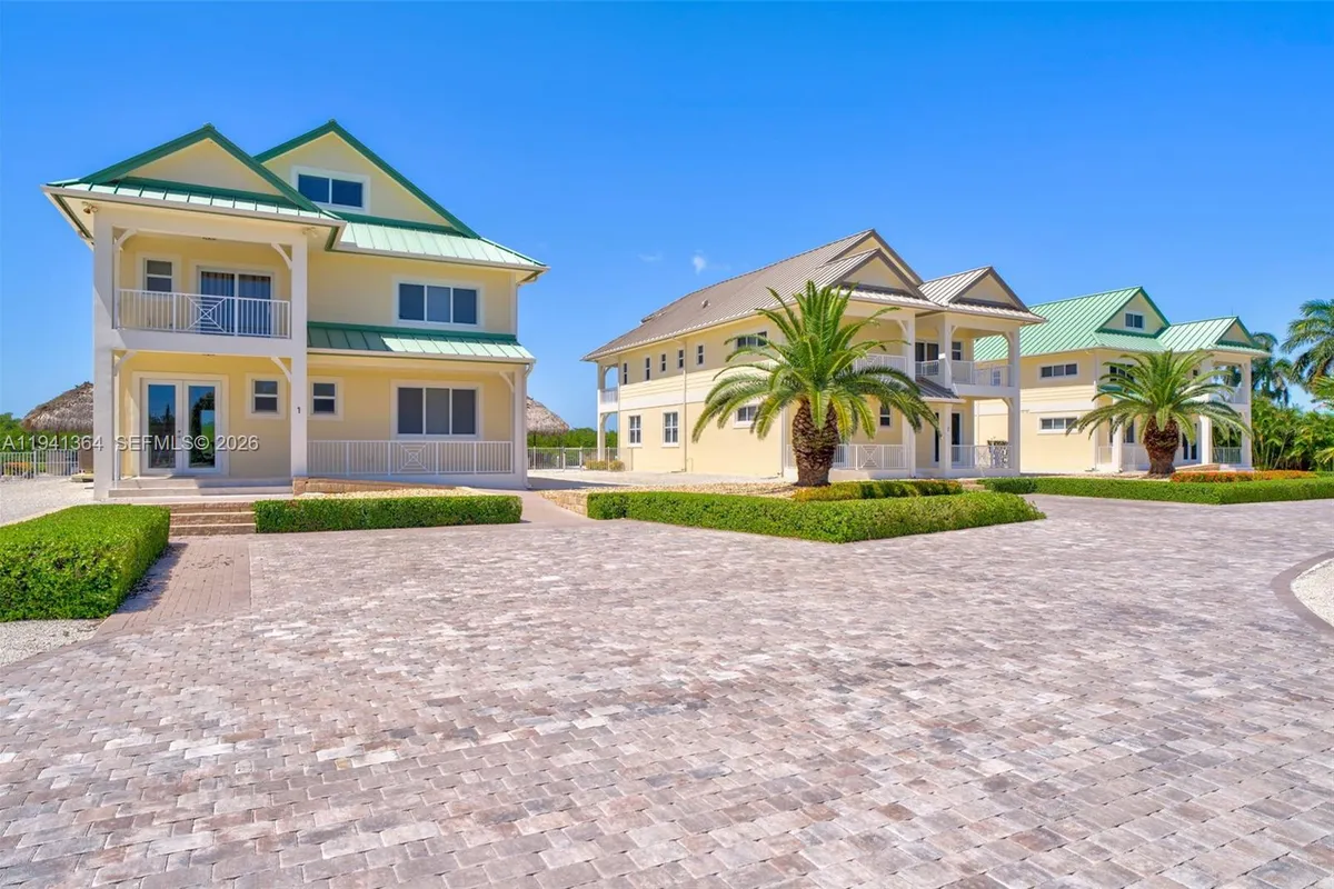 2394 Coco Plum, Marathon FL 33050