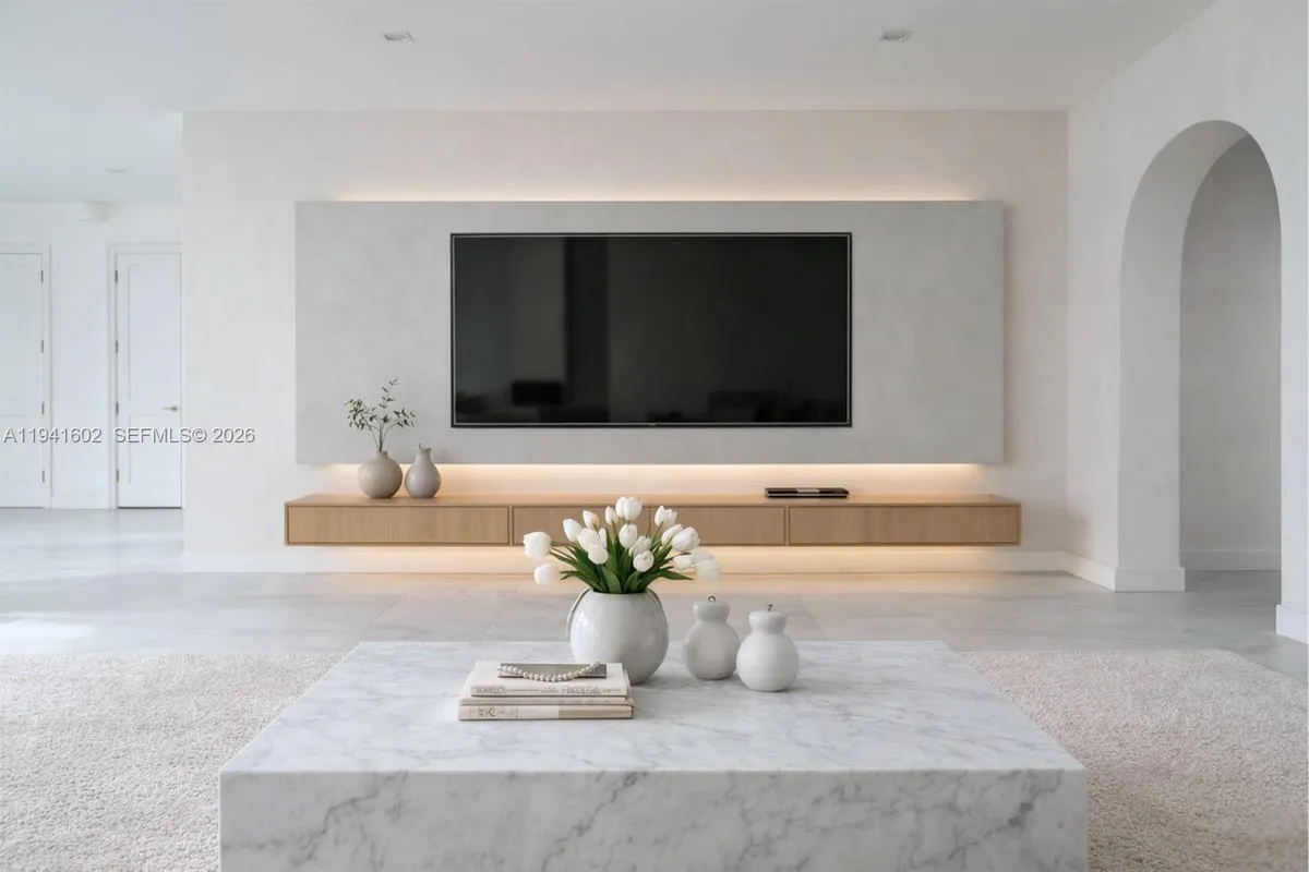 315 Santander Ave # 311, Coral Gables FL 33134