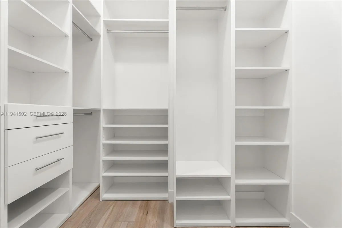 315 Santander Ave # 311, Coral Gables FL 33134