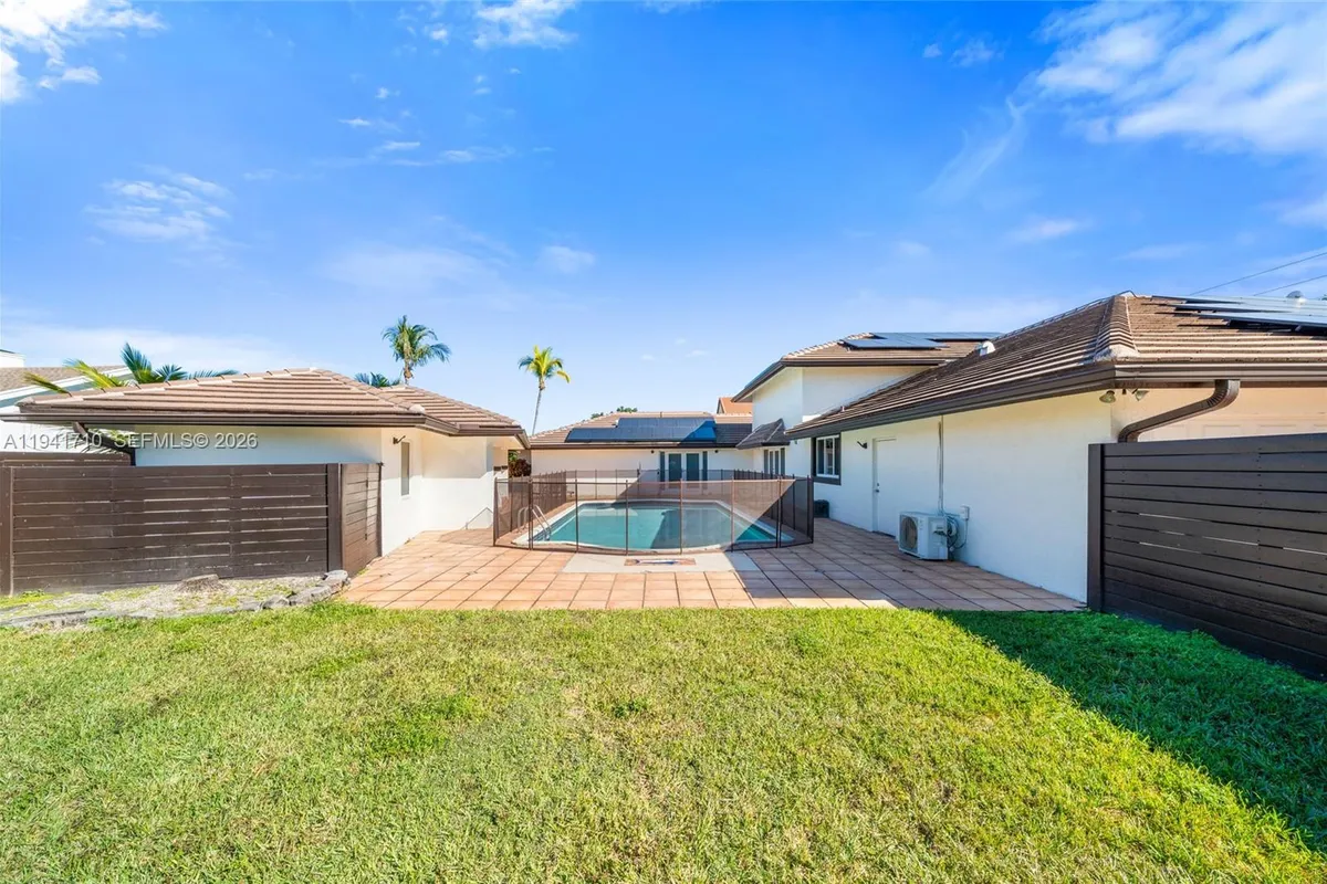 9461 SW 128th St, Miami FL 33176