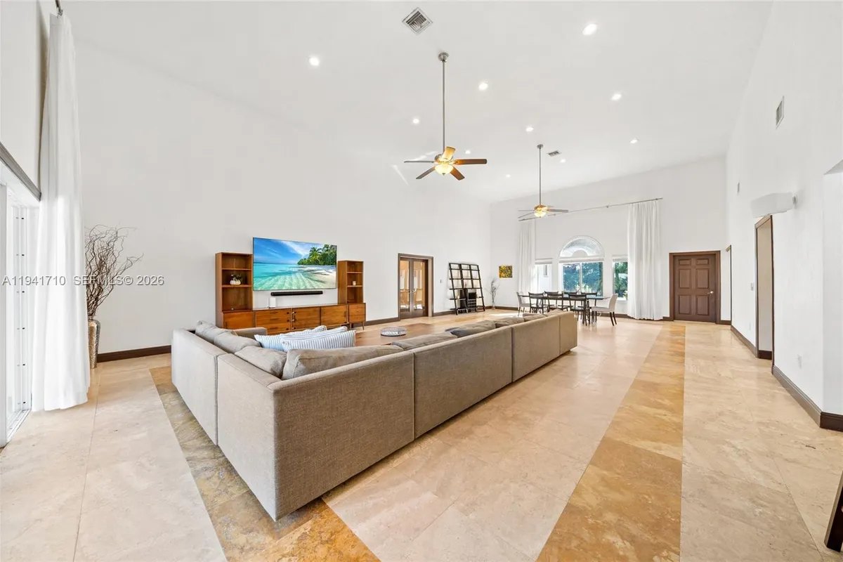 9461 SW 128th St, Miami FL 33176