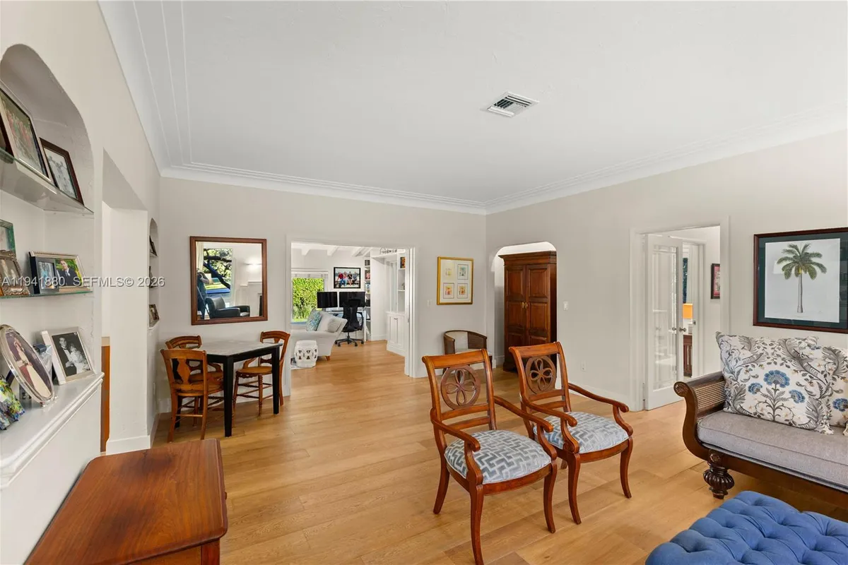 1901 Country Club Prado, Coral Gables FL 33134