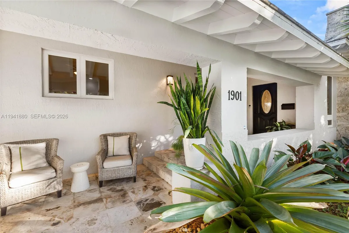 1901 Country Club Prado, Coral Gables FL 33134