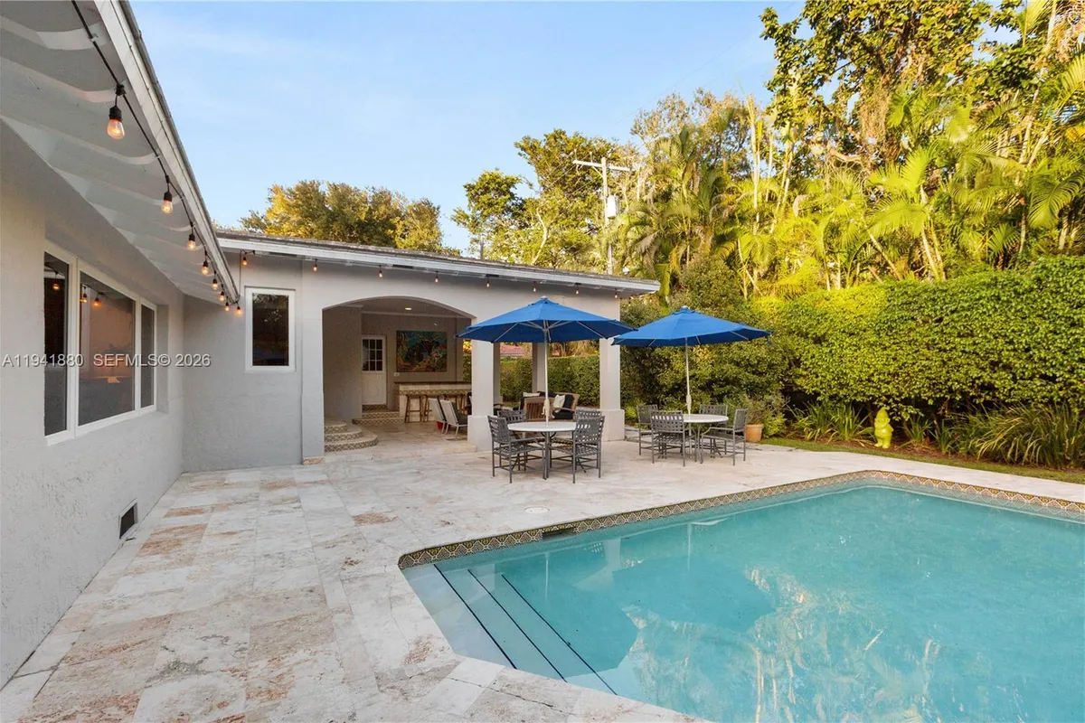 1901 Country Club Prado, Coral Gables FL 33134