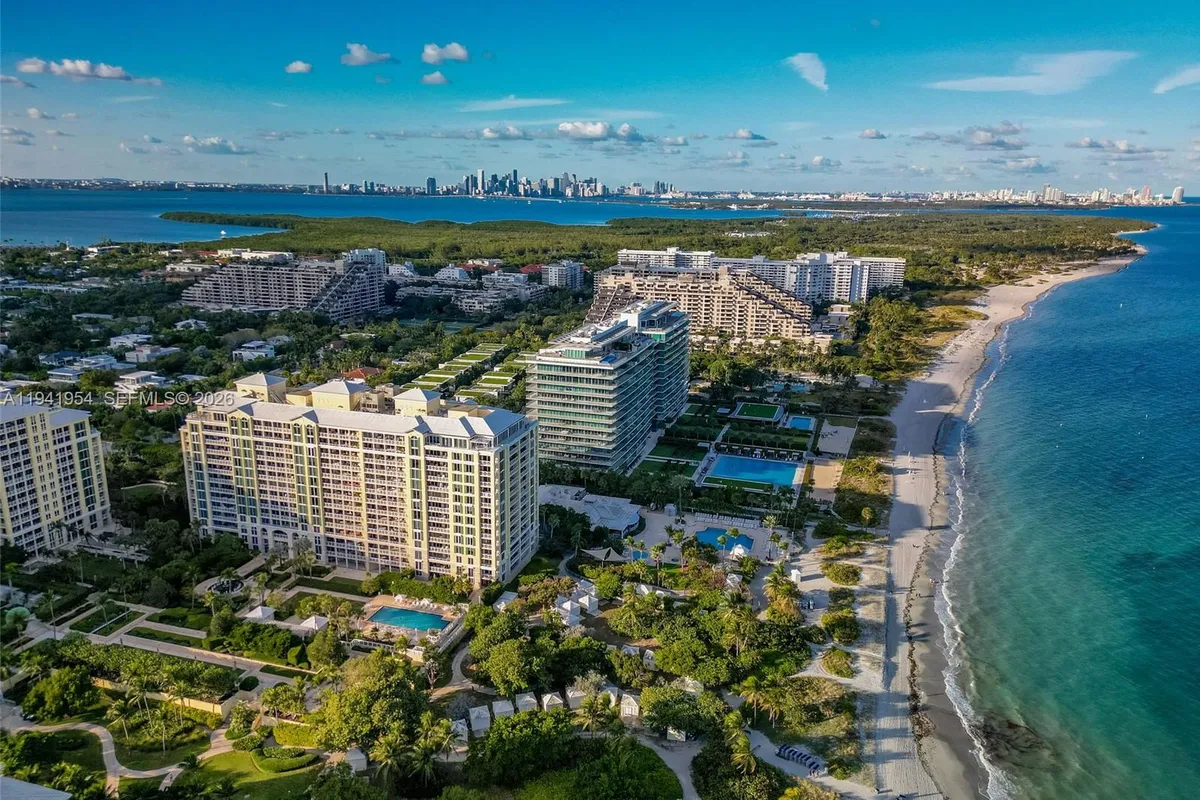 430 Grand Bay Dr # 904, Key Biscayne FL 33149