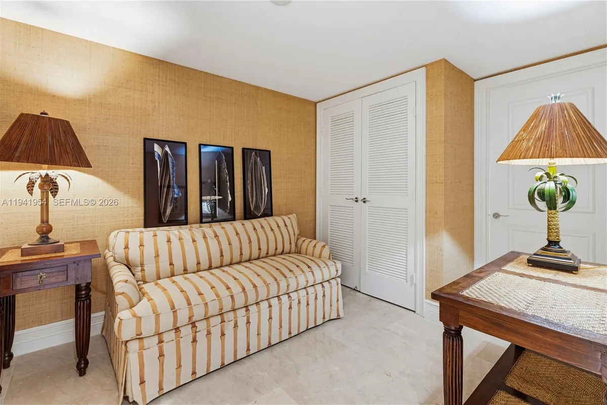 430 Grand Bay Dr # 904, Key Biscayne FL 33149