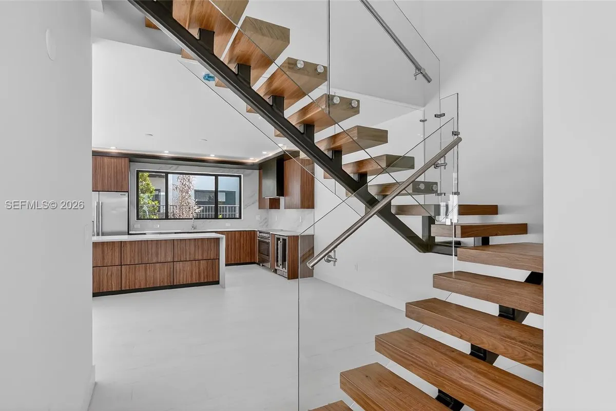 4620 SW 32nd Ave # A2, Dania Beach FL 33312