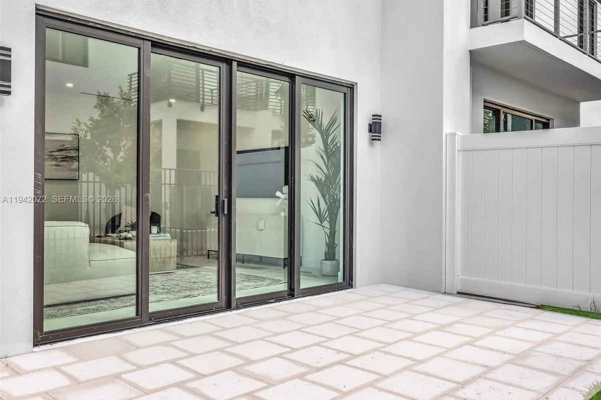 4620 SW 32nd Ave # A2, Dania Beach FL 33312