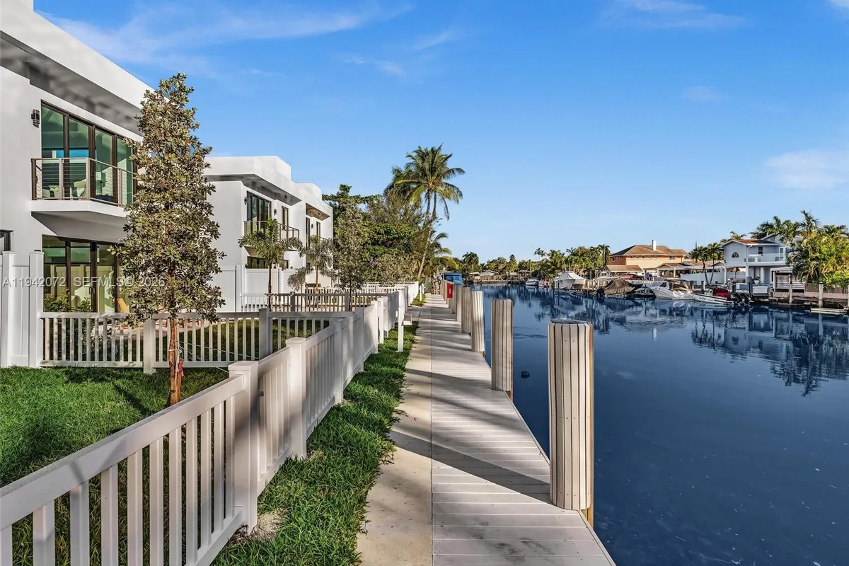 4620 SW 32nd Ave # A2, Dania Beach FL 33312