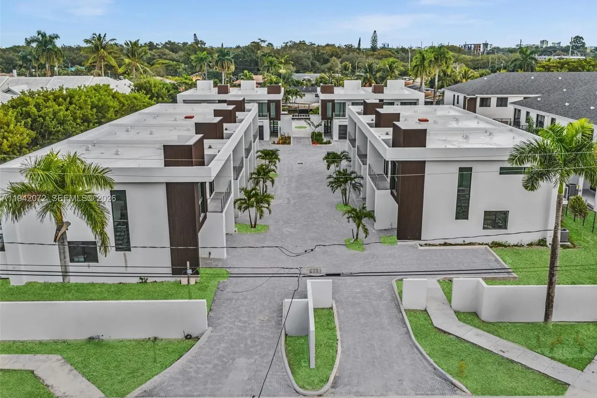 4620 SW 32nd Ave # A2, Dania Beach FL 33312