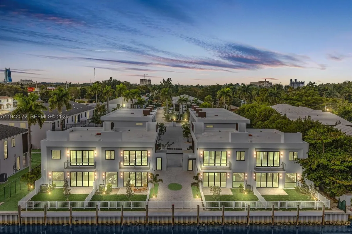 4620 SW 32nd Ave # A2, Dania Beach FL 33312