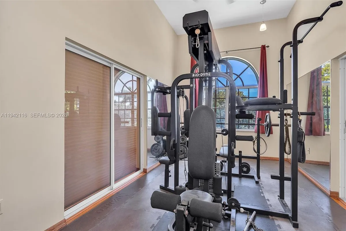 5309 Alton Rd, Miami Beach FL 33140