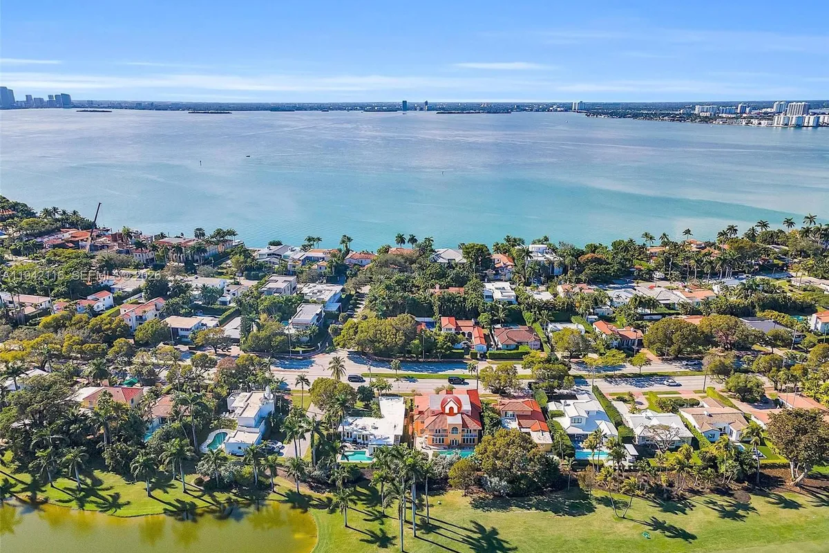 5309 Alton Rd, Miami Beach FL 33140