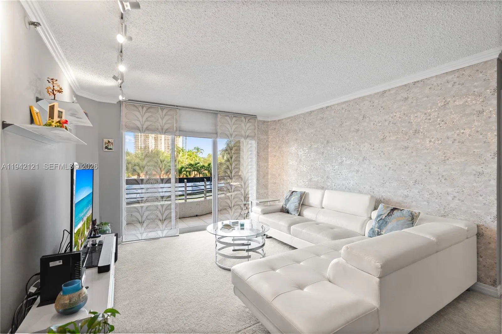 3600 Mystic Pointe Dr # 309, Aventura FL 33180