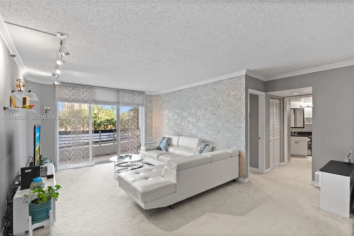 3600 Mystic Pointe Dr # 309, Aventura FL 33180