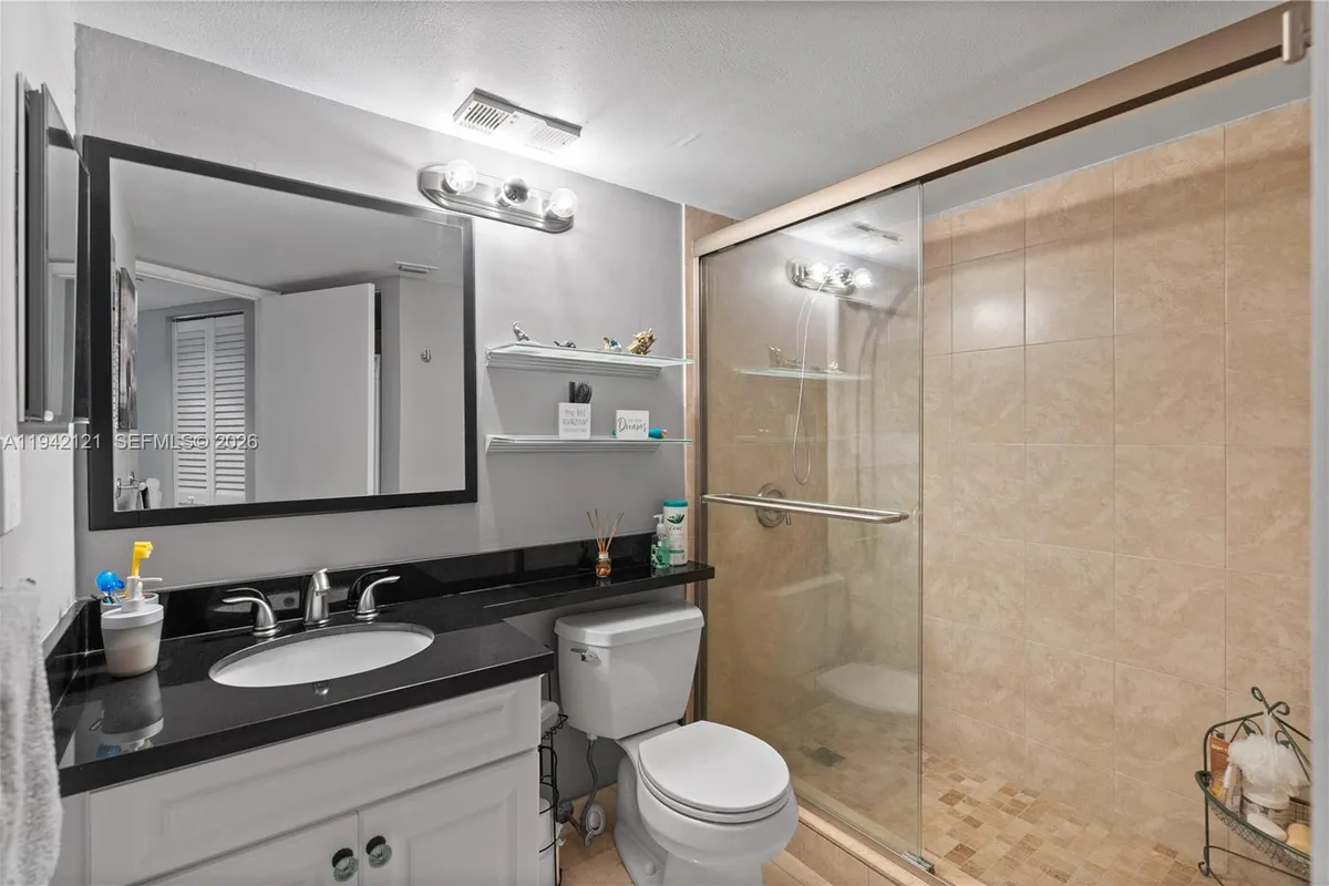 3600 Mystic Pointe Dr # 309, Aventura FL 33180