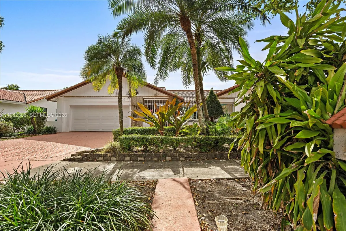 13220 SW 5th St, Miami FL 33184