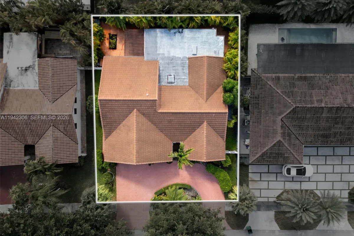 13220 SW 5th St, Miami FL 33184