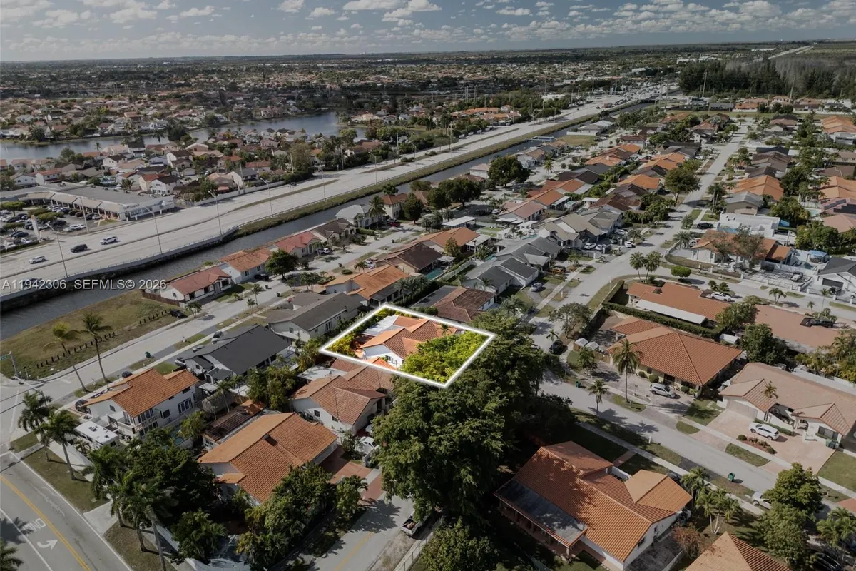 13220 SW 5th St, Miami FL 33184