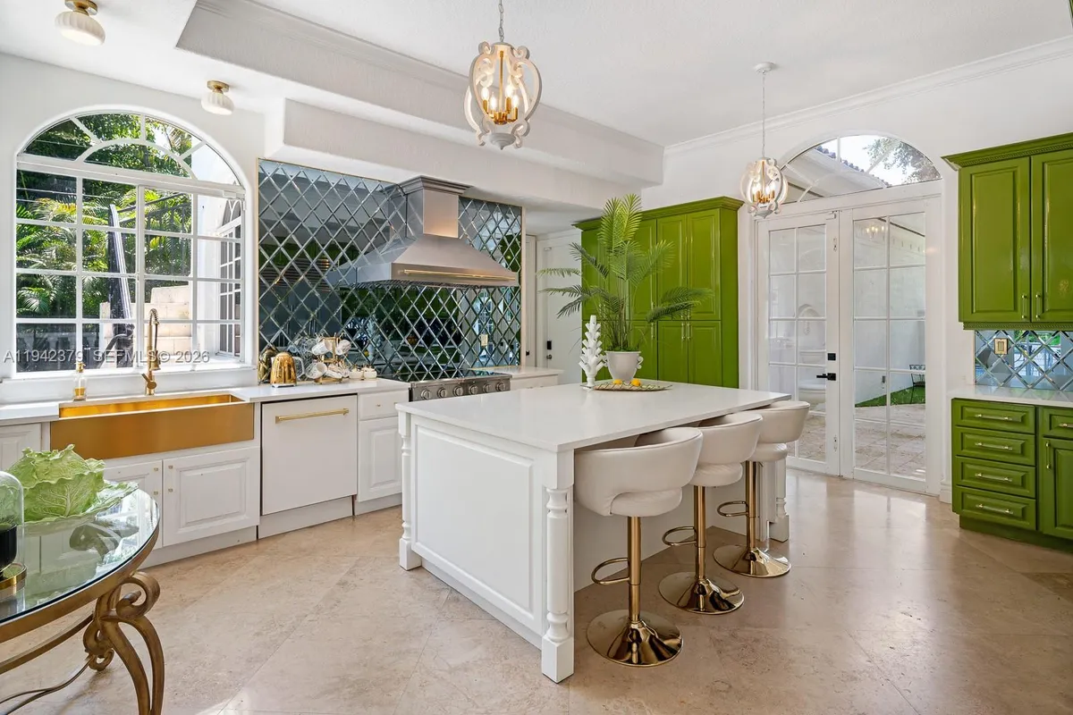 1224 Almeria Ave, Coral Gables FL 33134