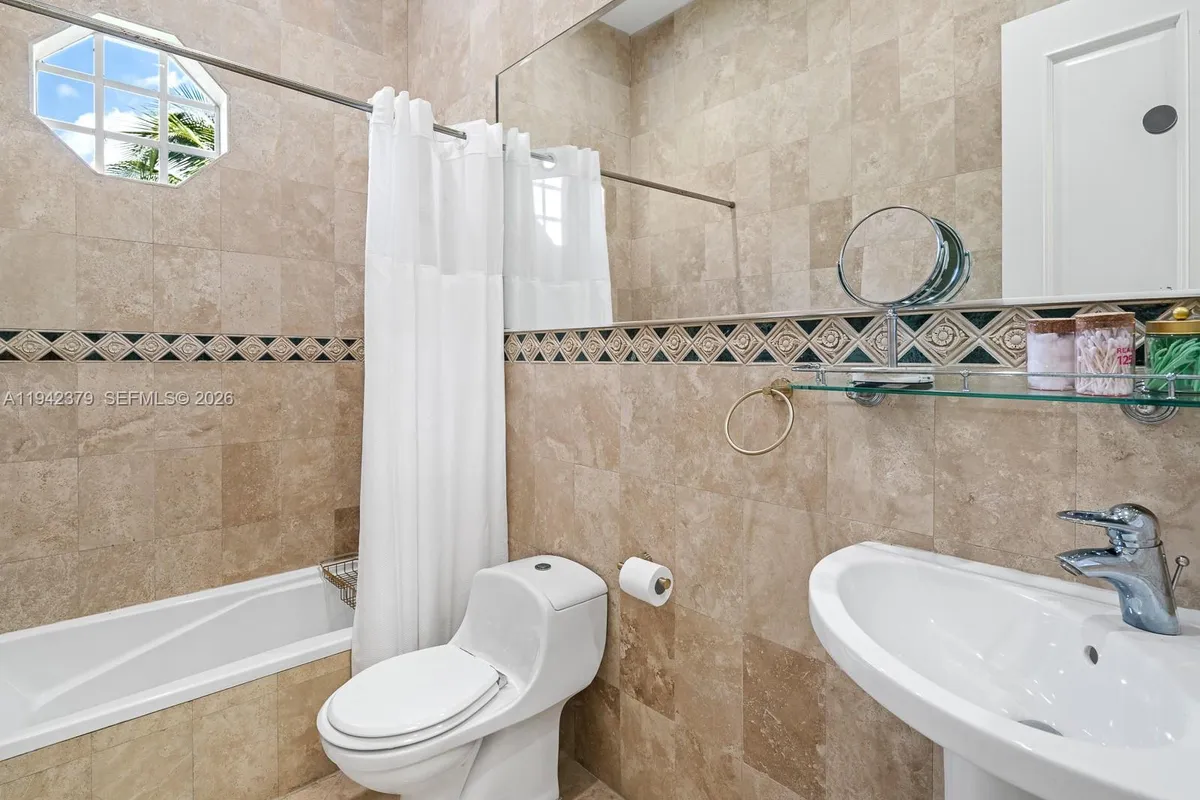 1224 Almeria Ave, Coral Gables FL 33134