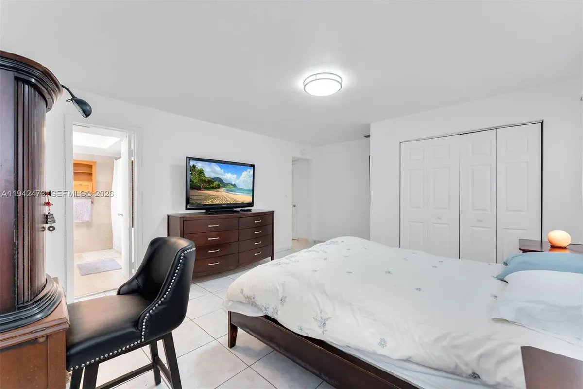 11840 NE 19th Dr # 9, North Miami FL 33181