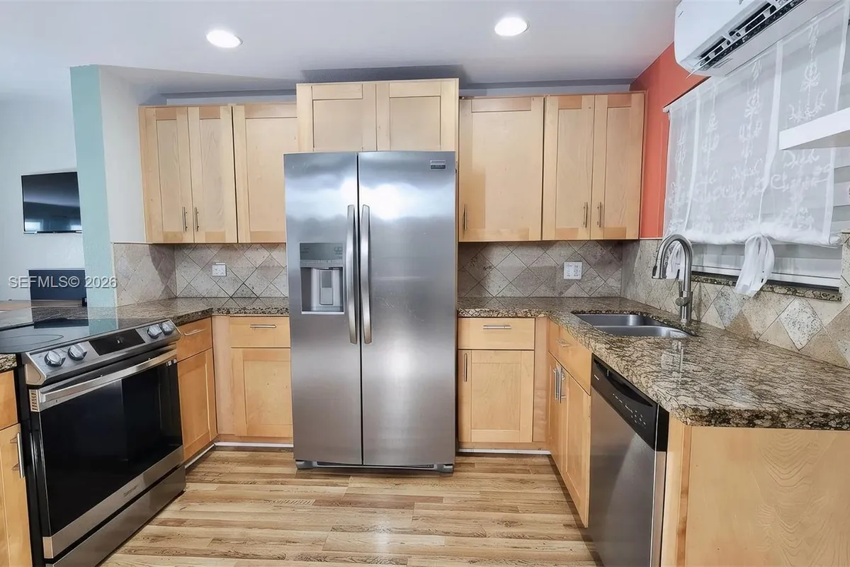 2200 Monroe St # 3, Hollywood FL 33020