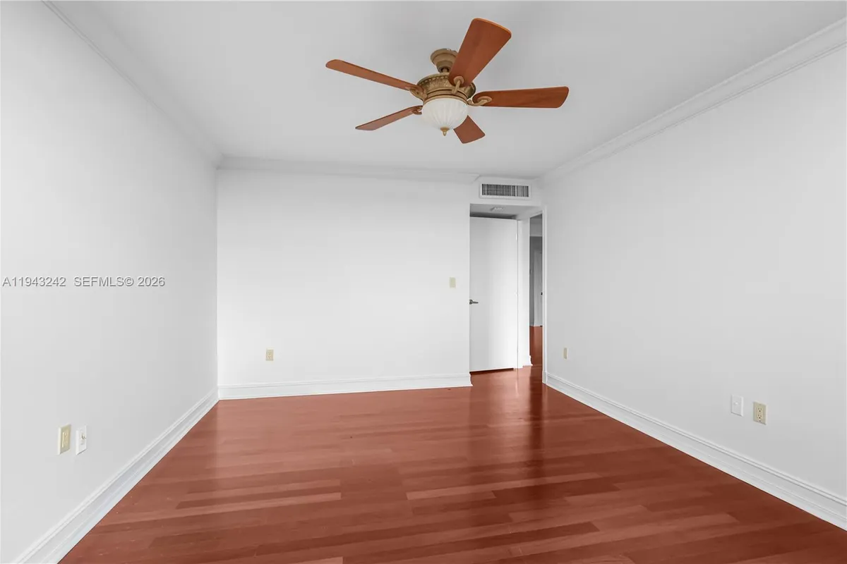 2841 NE 163rd St # 1002, North Miami Beach FL 33160