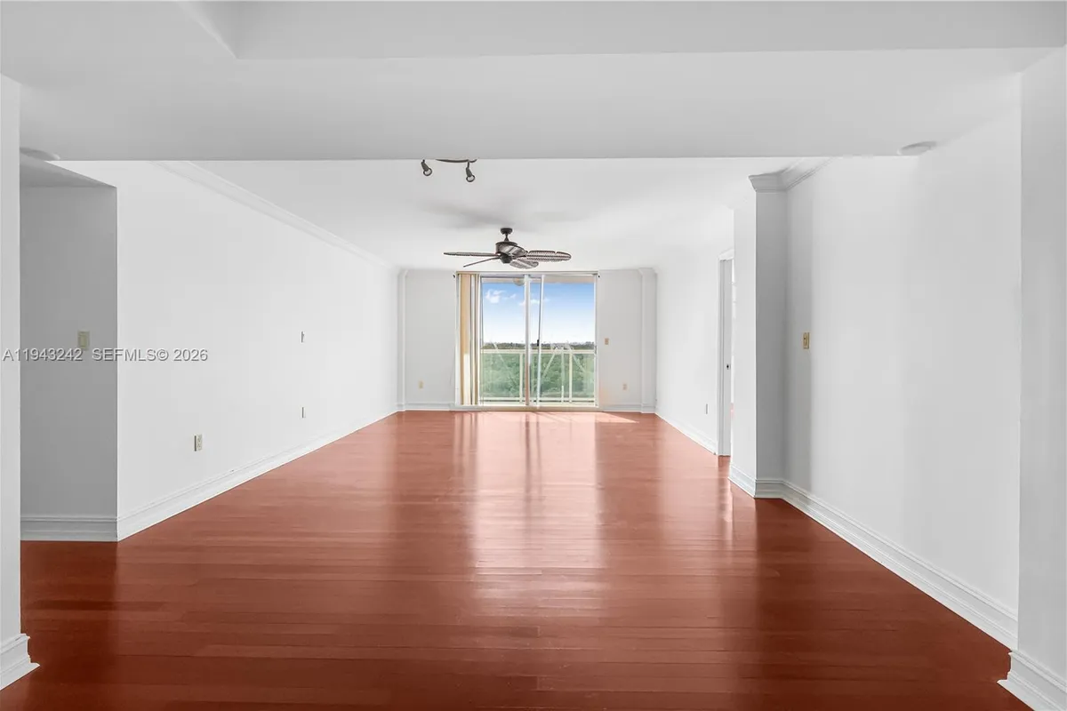 2841 NE 163rd St # 1002, North Miami Beach FL 33160